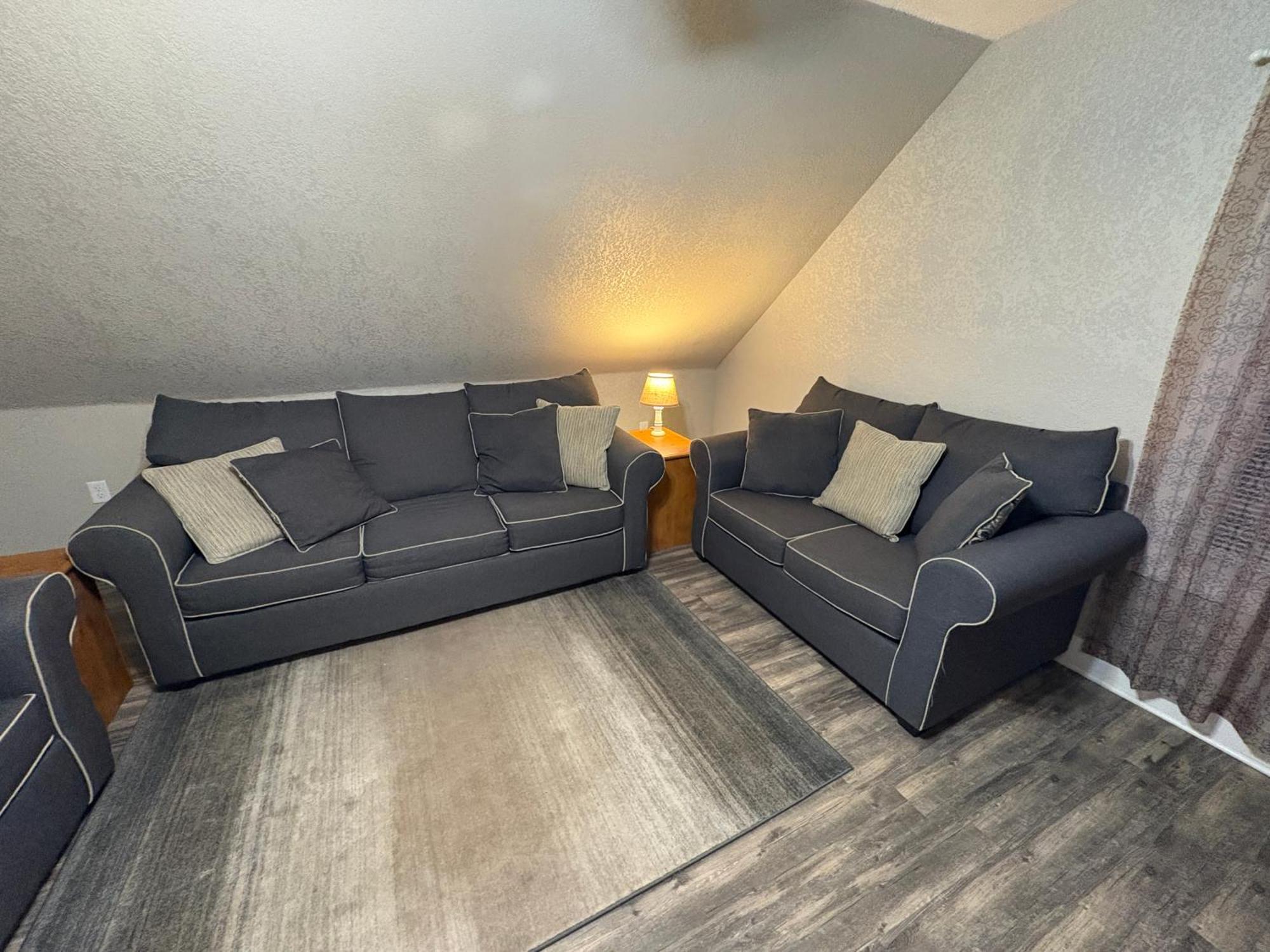Spacious Rustic Downtown Market St 1 Bedroom Apt, Sleeps Up To 5, Steps To Honeywell & Eagles Theatre Wabash Εξωτερικό φωτογραφία